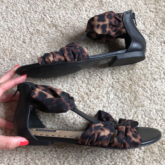 New! Alex Marie Leopard brown black flat sandal size 7 shoe - Picture 3 of 6